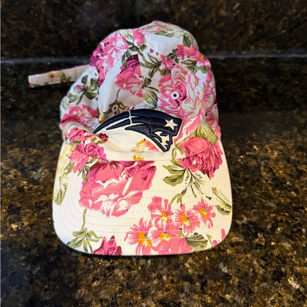 '47  floral patriots hat